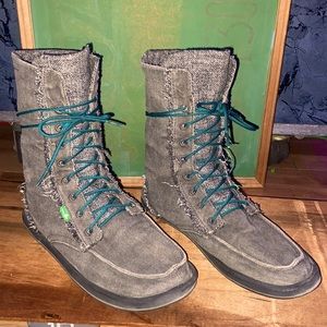 Mens Sanuk boots